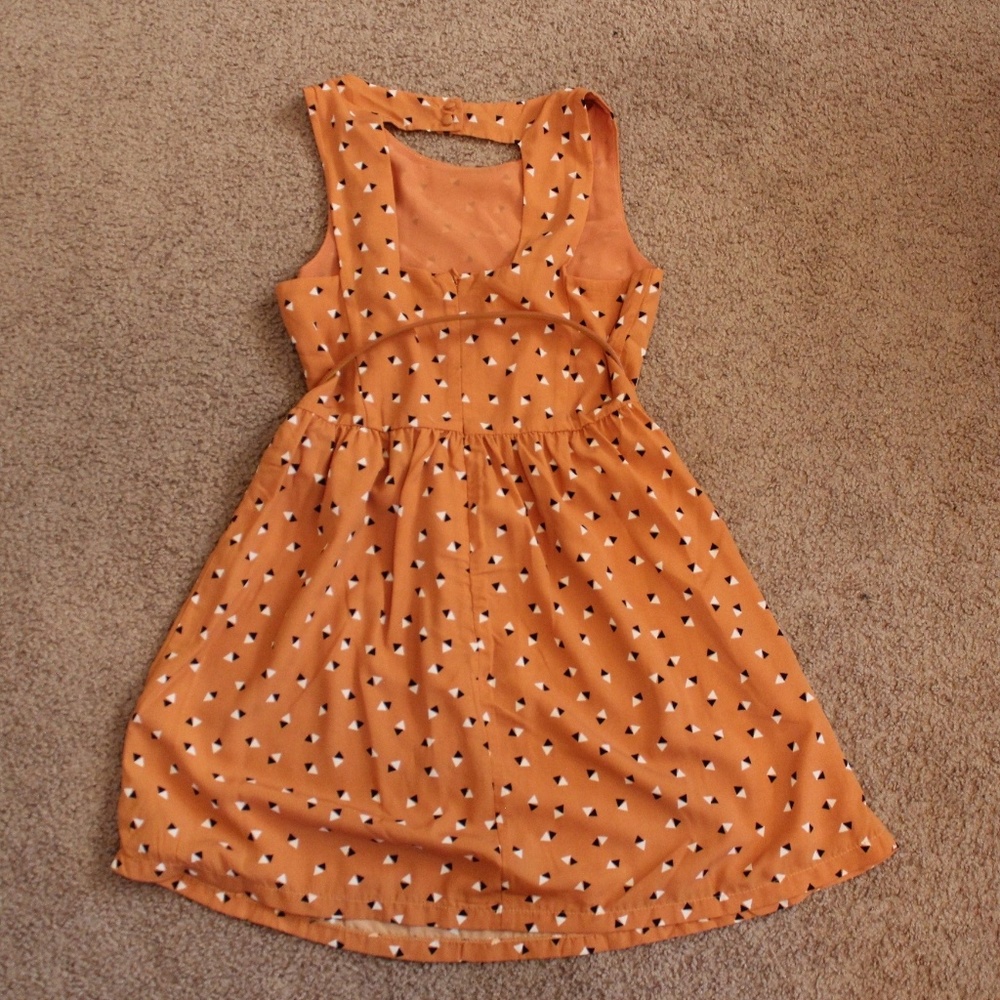 Versatile Dress - Picture 2 of 3